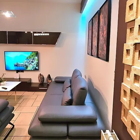 Center Easy_luxury Apartment